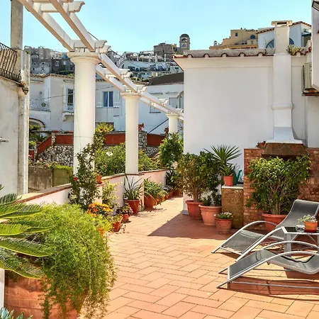 Acquaviva 31 Couette-café 4*