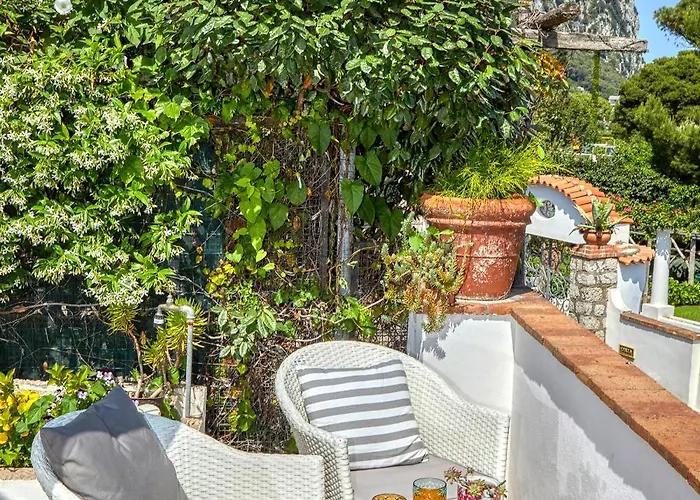 Acquaviva 31 Κάπρι