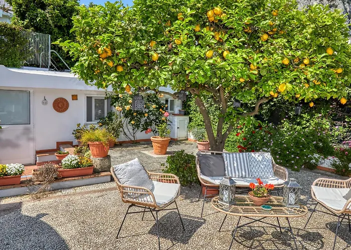 Acquaviva 31 Κάπρι